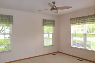 678 Cadillac Cir, Romeoville, IL 60446 - Photo 11