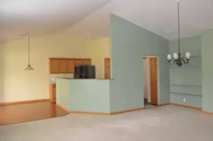 678 Cadillac Cir, Romeoville, IL 60446 - Photo 5