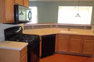678 Cadillac Cir, Romeoville, IL 60446 - Photo 7