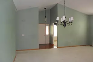 678 Cadillac Cir, Romeoville, IL 60446 - Photo 3