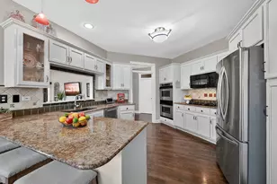 534 Terrace Ln, South Elgin, IL 60177 - Photo 9