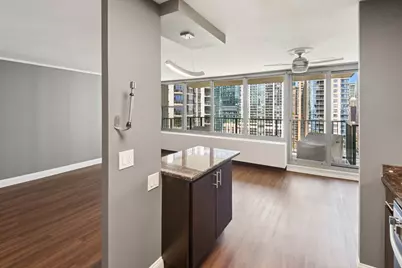 400 E Randolph Street #2208, Chicago, IL 60601 - Photo 9