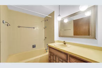 15058 Naughton Drive, South Holland, IL 60473 - Photo 25