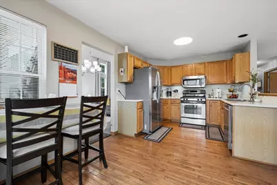 1068 N Camden Lane, South Elgin, IL 60177 - Photo 9