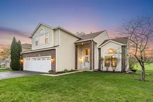 1171 Heavens Gate, Lake in the Hills, IL 60156 - Photo 3