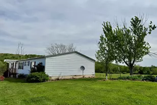 2025 Central Hill Rd, Grantsburg, IL 62943 - Photo 27