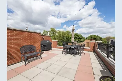 10 E Burlington Street #2J, Riverside, IL 60546 - Photo 35