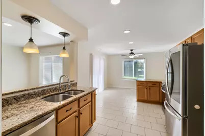 2474 Sunlight Court, Aurora, IL 60502 - Photo 3