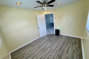 14056 S Marquette Ave, Burnham, IL 60633 - Photo 15