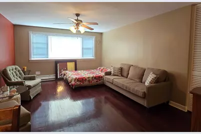 2411 W Balmoral Avenue #3D, Chicago, IL 60625 - Photo 3