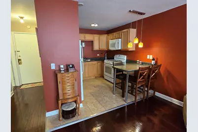 2411 W Balmoral Avenue #3D, Chicago, IL 60625 - Photo 5