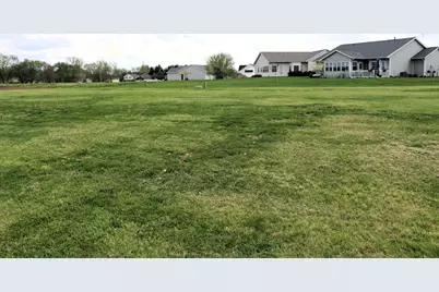 1203 W Leander Street, Clifton, IL 61727 - Photo 1
