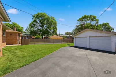 5233 Oak Center Drive, Oak Lawn, IL 60453 - Photo 23