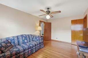 5233 Oak Center Dr, Oak Lawn, IL 60453 - Photo 15