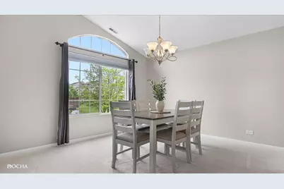 1698 Fredericksburg Lane #1698, Aurora, IL 60503 - Photo 5