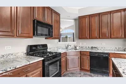 1698 Fredericksburg Lane #1698, Aurora, IL 60503 - Photo 7