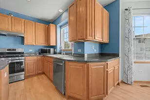 942 Brassfield Ave, Romeoville, IL 60446 - Photo 7