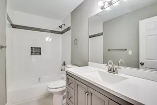 106 Foxcroft Rd, Naperville, IL 60565 - Photo 13