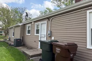 17312 Poe Ave, Hazel Crest, IL 60429 - Photo 7