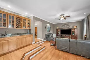 298 Cara Ln, Wood Dale, IL 60191 - Photo 13