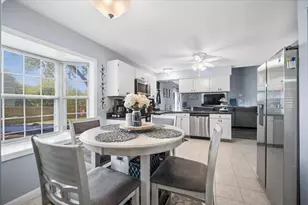 26 Ascot Ln, Streamwood, IL 60107 - Photo 5