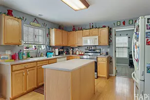 1909 Hemlock Dr, McHenry, IL 60050 - Photo 11