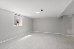 1051 Burnham Ave, Calumet City, IL 60409 - Photo 15