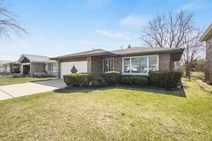 6743 W 89th Pl, Oak Lawn, IL 60453 - Photo 3