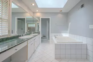 5536 Howard Ave, La Grange Highlands, IL 60525 - Photo 11