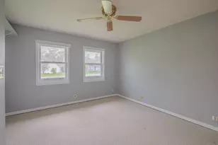5536 Howard Ave, La Grange Highlands, IL 60525 - Photo 15