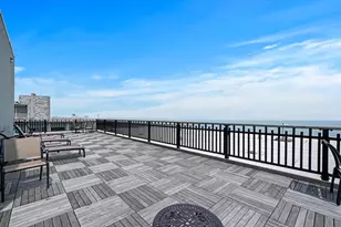 3600 N Lake Shore Dr, Chicago, IL 60613 - Photo 25
