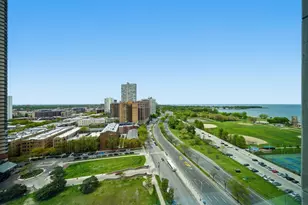 3600 N Lake Shore Dr, Chicago, IL 60613 - Photo 27