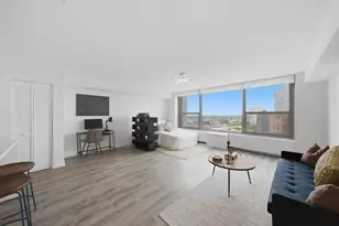 3600 N Lake Shore Dr, Chicago, IL 60613 - Photo 7