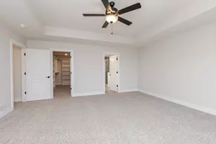 5008 Castlebar Dr, Bloomington, IL 61705 - Photo 21