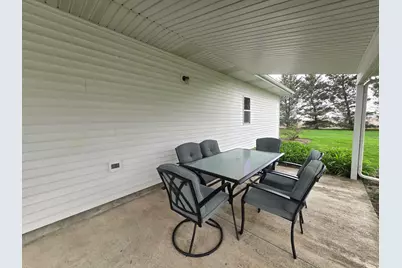 610 E Main Street, Ashkum, IL 60911 - Photo 9