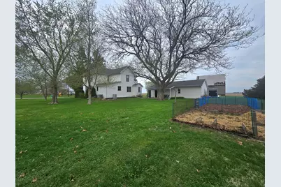 610 E Main Street, Ashkum, IL 60911 - Photo 35