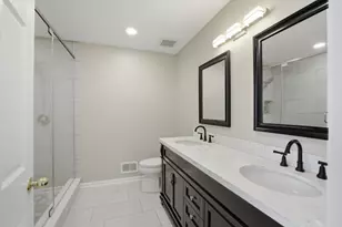 1347 Hunter Dr, Bartlett, IL 60103 - Photo 25
