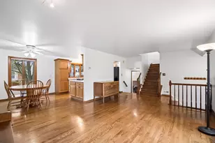 252 Ewell Ct, Bartlett, IL 60103 - Photo 3