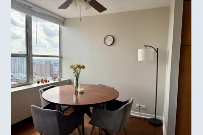 655 W Irving Park Road #2313, Chicago, IL 60613 - Photo 7