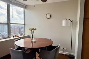 655 W Irving Park Rd, Chicago, IL 60613 - Photo 7