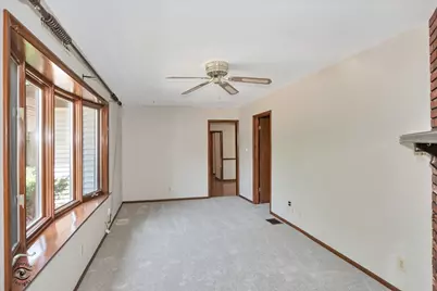 324 W Harrison Road, Lombard, IL 60148 - Photo 5