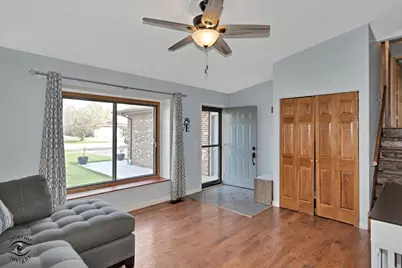 2413 Kerry Winde Drive, New Lenox, IL 60451 - Photo 3