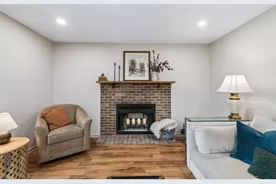 14942 W Rockland Road, Libertyville, IL 60048 - Photo 11