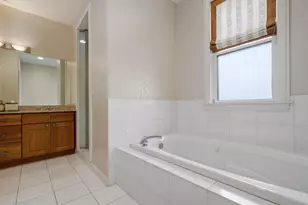 2664 N Hartland Ct, Chicago, IL 60614 - Photo 23
