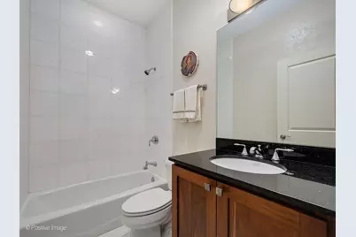 2664 N Hartland Court, Chicago, IL 60614 - Photo 29
