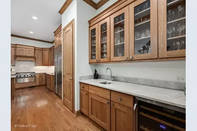 2664 N Hartland Court, Chicago, IL 60614 - Photo 15