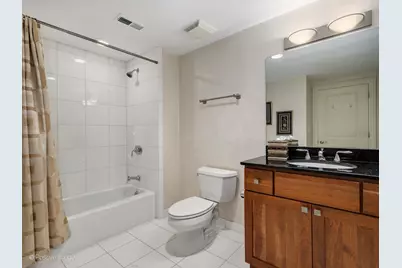 2664 N Hartland Court, Chicago, IL 60614 - Photo 31