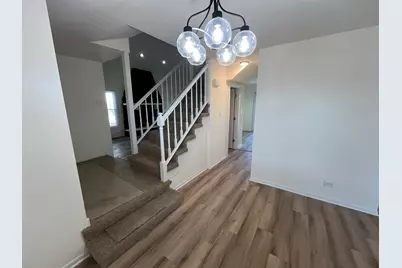 4900 Mary Court, Country Club Hills, IL 60478 - Photo 9