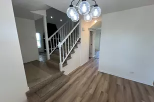 4900 Mary Ct, Country Club Hills, IL 60478 - Photo 9