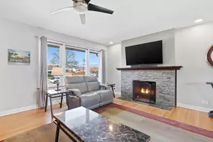 10265 Dickens St, Westchester, IL 60154 - Photo 9